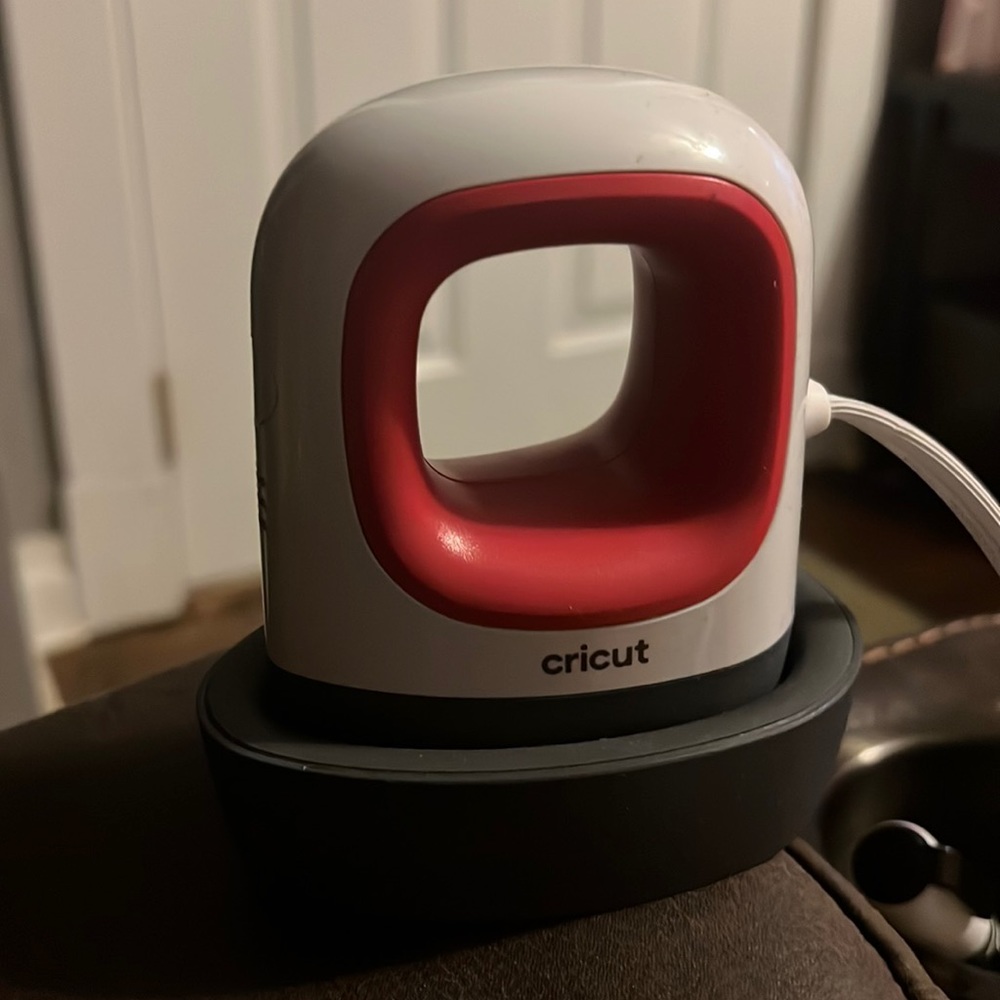 Cricut Mini Iron